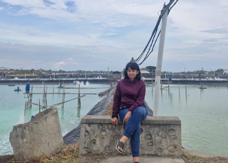 Tak Sekadar Mengajar, Dinda Membangun Industri Perikanan