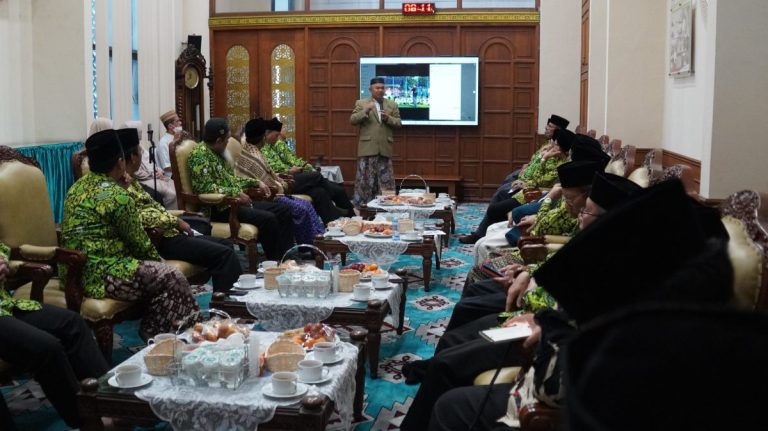 Dikunjungi DMI NTB, Sekretaris Masjid Al-Akbar Tegaskan Soal Kemandirian Finansial