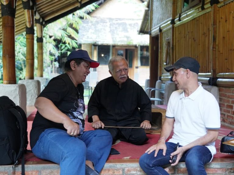 Kembangkan Bambu, Viva Yoga Ajak Ajik Krisna Dorong Bali Jadi Pusat Bambu Dunia