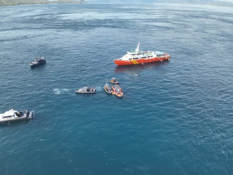 Tim SAR Temukan Jenazah Diduga Warga Spanyol Korban Kapal Tenggelam di Perairan Padar Labuan Bajo