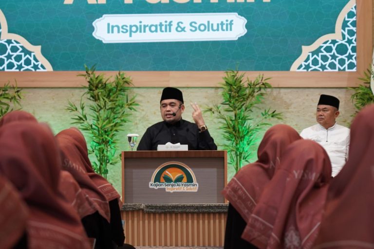 Kajian Senja Al-Yasmin, Imam Masjid Al-Akbar: Umur Panjang Tak Jamin Hidup Bermakna