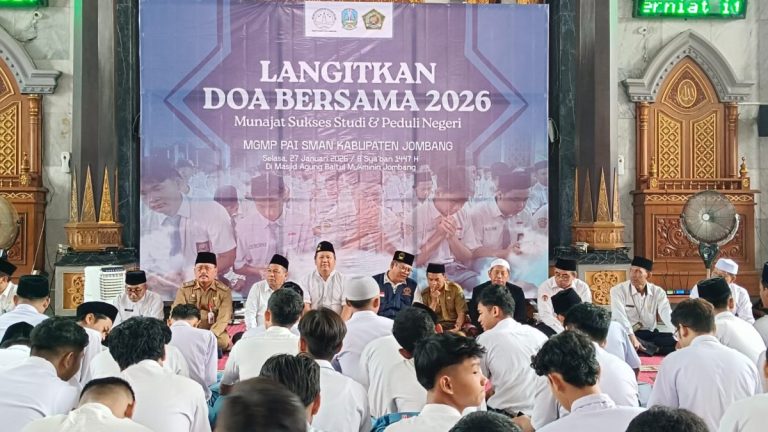 Jelang Ujian Akhir, Wabup Jombang Ajak Ribuan Siswa SMA Perkuat Ikhtiar dan Doa