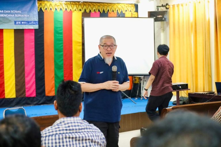 UNAIR Salurkan Modal Usaha untuk UMKM Pidie Jaya, Dorong Bangkit Lewat Diversifikasi dan Inovasi