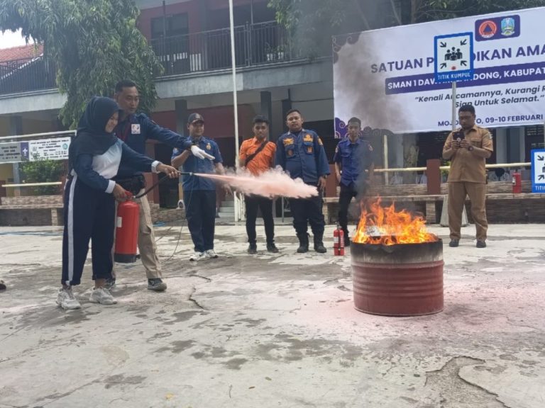 Melalui Program SPAB, SMAN 1 Dawarblandong Perkuat Kesiapsiagaan Bencana
