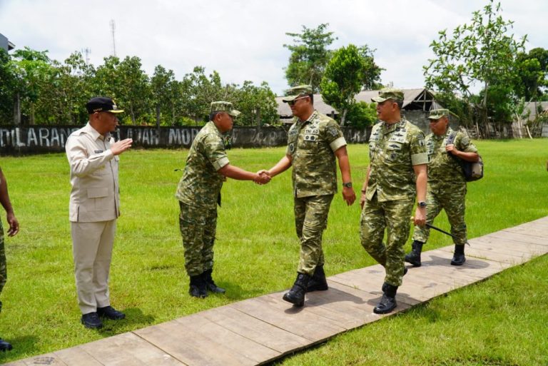 Tinjau Yon TP 886/PJ di Tulungagung, Wakil Panglima TNI Tekankan Dua Hal Ini