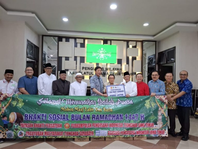 Alim Markus Salurkan 1.500 Paket Sembako ke PWNU Jatim, LAZISNU Santuni 40 Yatim di Awal Ramadhan