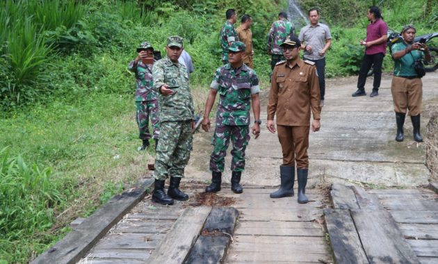 Dandim Tinjau Enam Titik Jembatan Perintis di Tulungagung, Dorong Akses dan Ekonomi Warga