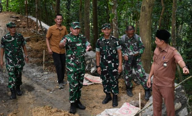 Warga Sukorejo Relakan Tanah Demi Jalan Desa, TMMD Dorong Akses dan Harapan Baru