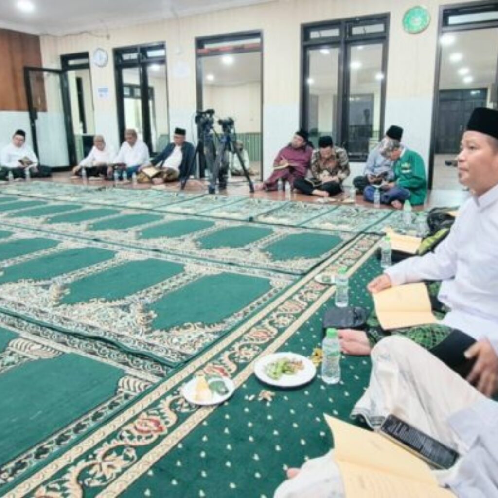 Pengajian PWNU Jatim Berubah Zaman, Ahmad Zaini Ilyas Ungkap Bedanya Era KH Imron Hamzah dan Kini