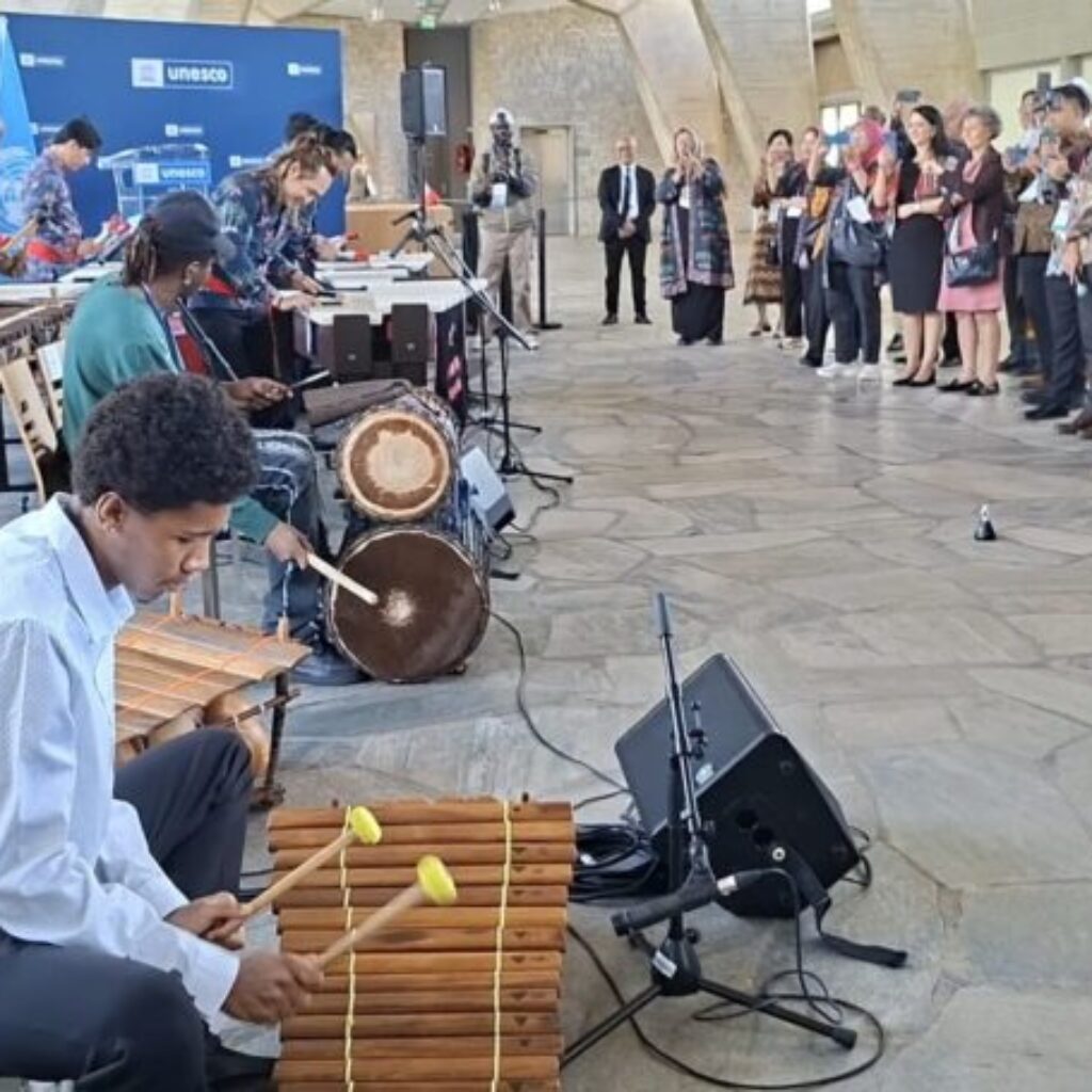Kolintang x Balafon di UNESCO Paris 2